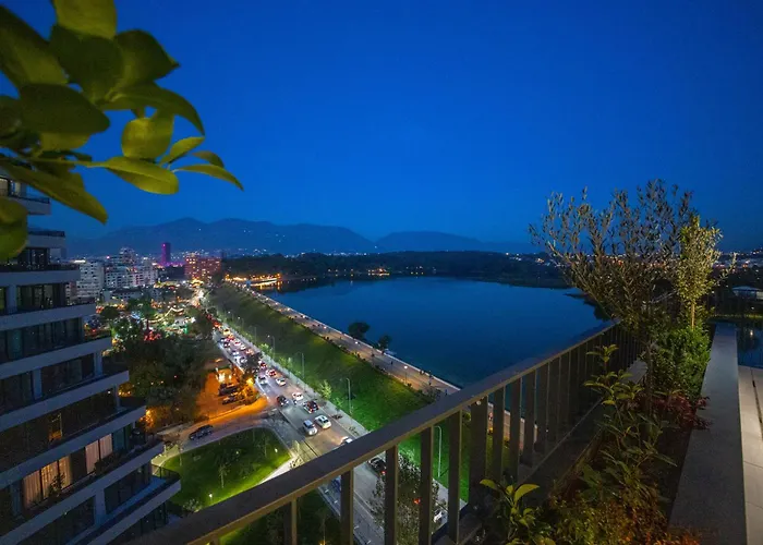 Side Tirana