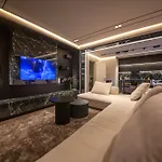 Side *